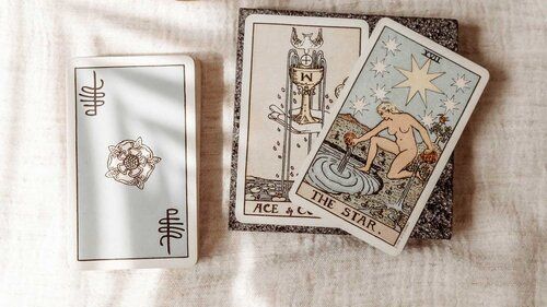 tarot one card yes or no, the devil tarot yes or no, how to do yes or no tarot, most accurate yes or no tarot,tarot goddess yes or no